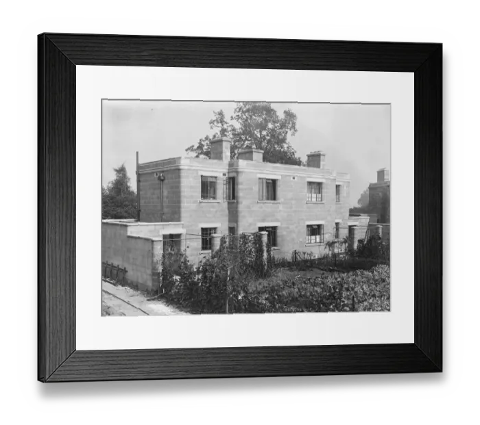 Framed Print : Building a concrete village at Braintree, Essex The finished article 18 September 1919 Framed Print : Building a concrete village at Braintree, Essex The finished article 18 September 1919