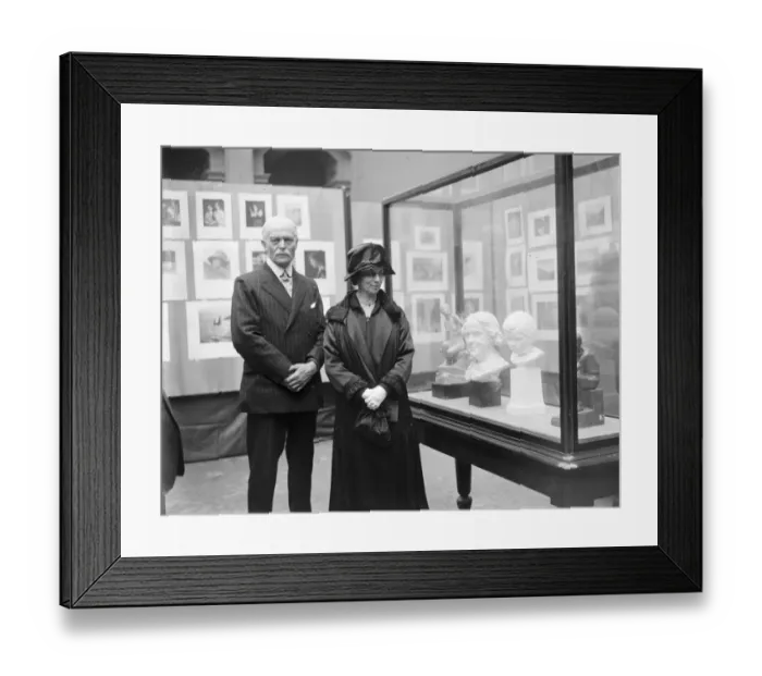 Framed Print : Duchess of Atholl opens civil service exhibition. The Duchess of Atholl, MP Framed Print : Duchess of Atholl opens civil service exhibition. The Duchess of Atholl, MP