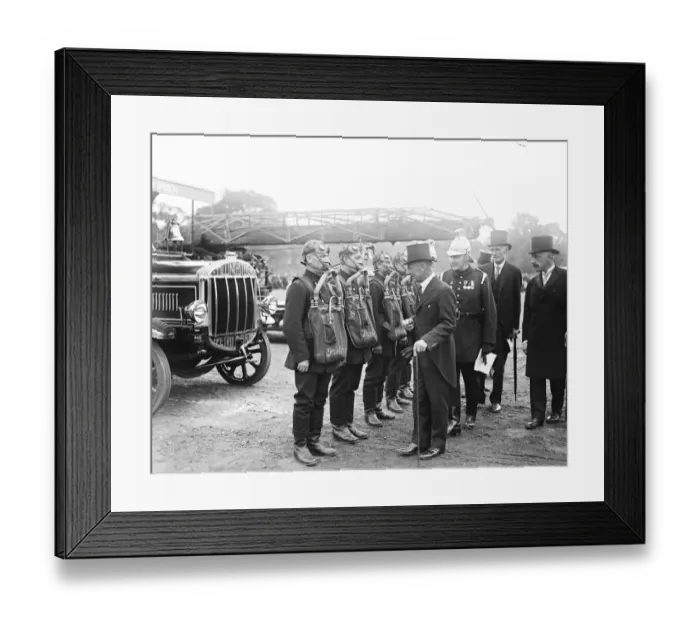 Framed Print : Admiral Jellicoe inspects London fire brigade at Victoria Park. Admiral Jellicoe