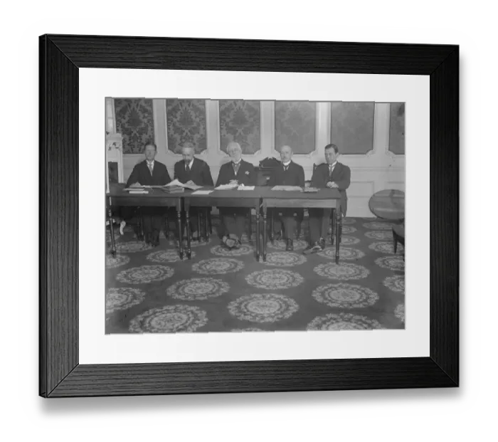 Framed Print : Last sitting of Anglo German tribunal in London The last sitting of the first division Framed Print : Last sitting of Anglo German tribunal in London The last sitting of the first division