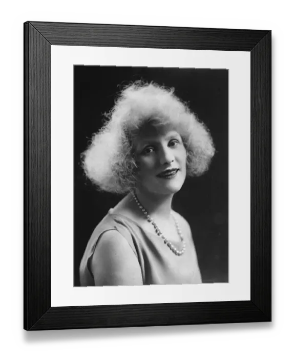 Framed Print : Famous French revue star for the Midnight Follies. A new portrait of Mlle Parisys Framed Print : Famous French revue star for the Midnight Follies. A new portrait of Mlle Parisys