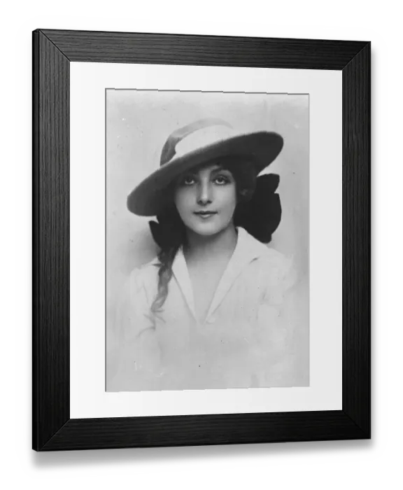 Framed Print : Twin scociety girls wed on same day Senhorina Maria Da Cruz Santos and Senhorina