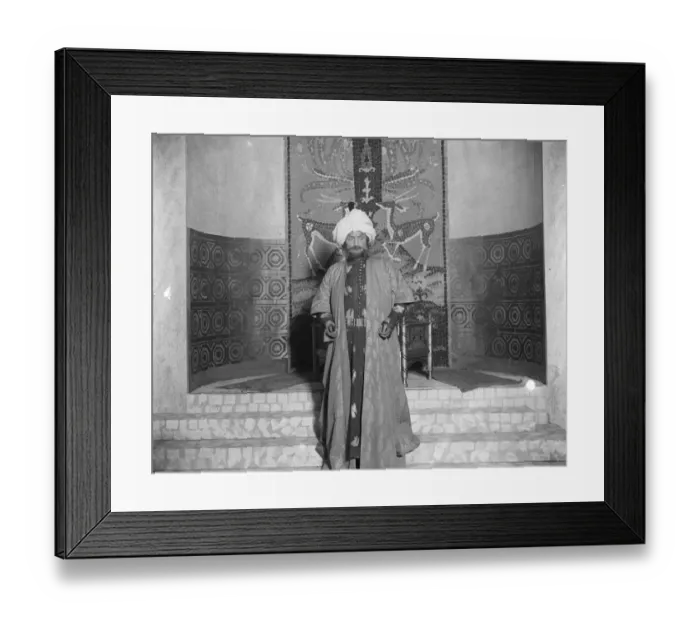 Framed Print : Henry Ainley in a new poetic masterpiece Hassan at his Majestys Theatre