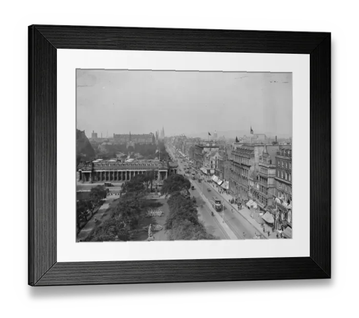 Framed Print : Edinburgh. Princess Street, Scotland Framed Print : Edinburgh. Princess Street, Scotland