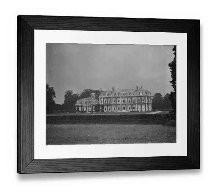 Framed Print : Tring Park a large country house near Tring, Hertfordshire Framed Print : Tring Park a large country house near Tring, Hertfordshire