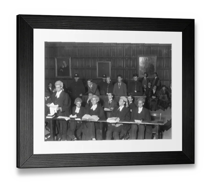 Framed Print : Mock Trial at Kings College, Cambridge University. Counsel addressing the court