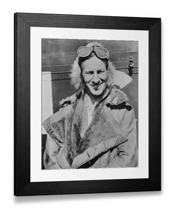 Framed Print : One of the most recent photographs of Wing Commander Kingsford Smith. 18 October 1930 Framed Print : One of the most recent photographs of Wing Commander Kingsford Smith. 18 October 1930