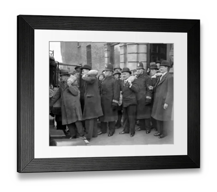 Framed Print : Share out. Armed police escort £15, 000 from the bank for distribution to 18, 000 Framed Print : Share out. Armed police escort £15, 000 from the bank for distribution to 18, 000