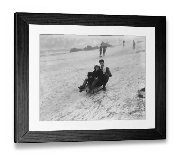 Framed Print : Tobagganing on Hampstead Heath 22 January 1917