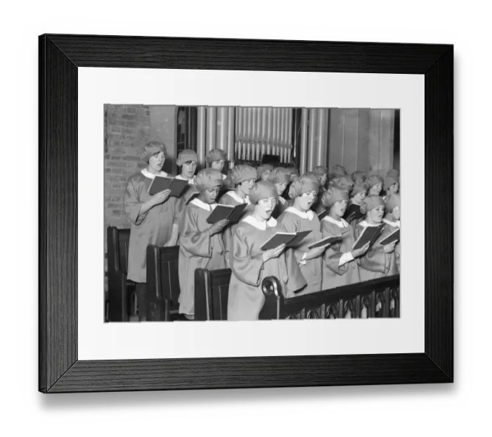 Framed Print : Girl choristers at Dr Barnardos homes, Berkingside, practising christmas carols Framed Print : Girl choristers at Dr Barnardos homes, Berkingside, practising christmas carols