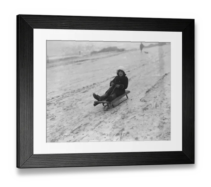 Framed Print : Tobagganing on Hampstead Heath 22 January 1917