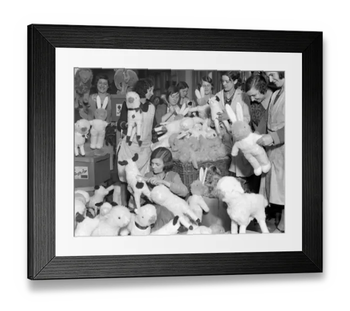 Framed Print : Christmas, 1931 A busy scene at the toy works of Messrs Burman, Whitecross Street, City Framed Print : Christmas, 1931 A busy scene at the toy works of Messrs Burman, Whitecross Street, City