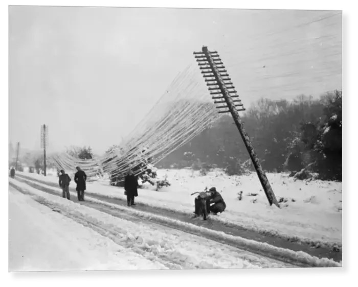 Print : Snow havoc in Southern England. Telegraph poles blown over. The worst havoc of