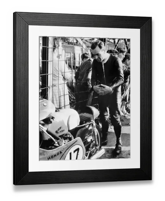 Framed Print : Isle of Man: Ken Kavanagh, Austalian ace rider and a TT wnner, takes a keen interest in the Honda Framed Print : Isle of Man: Ken Kavanagh, Austalian ace rider and a TT wnner, takes a keen interest in the Honda
