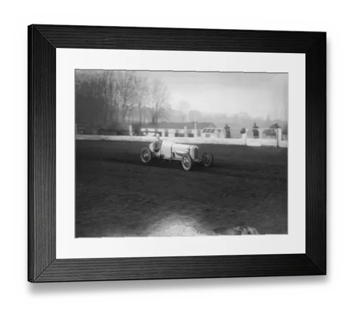 Framed Print : Famous drivers to set up new record for 1500 cc cars at Crystal Palace on Saturday Framed Print : Famous drivers to set up new record for 1500 cc cars at Crystal Palace on Saturday