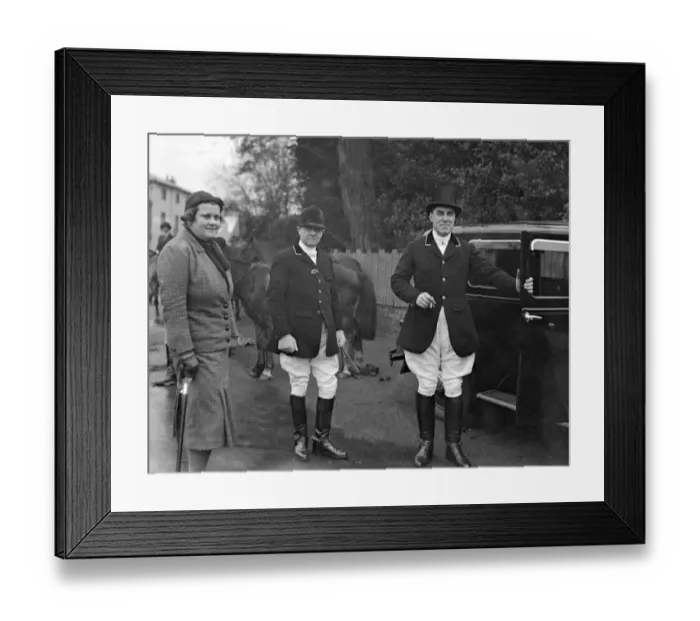 Framed Print : The Meet of the West Kent hunt at Penshurst. Miss Davidson, Mr G M Davidson Framed Print : The Meet of the West Kent hunt at Penshurst. Miss Davidson, Mr G M Davidson