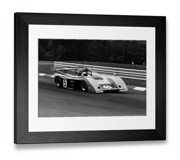 Framed Print : 1972 McLaren Chevrolet M20 Can-Am sports car Denny Hulme at the wheel