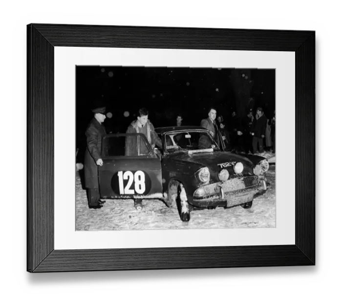 Framed Print : Arrivals at the passage control point at East Grinstead Sussex (The Old Felbridge Framed Print : Arrivals at the passage control point at East Grinstead Sussex (The Old Felbridge