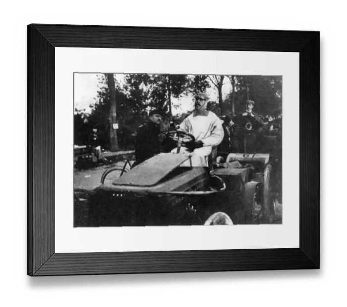 Framed Print : Mr Lorraine Barrow in Paris-Madrid car race of 1903