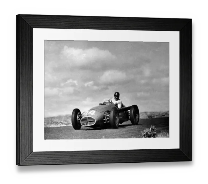 Framed Print : Jose Froilan Gonzalez - in a Maserati at the Dutch Grand Prix in Zandvoort, where