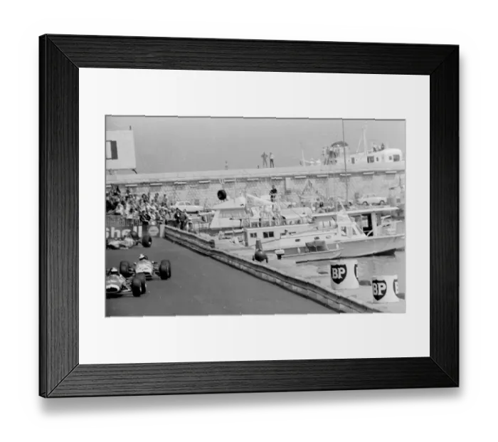 Framed Print : Monaco: Swiss driver Bernard Bauer (background left) loses wheel, seconds later car Framed Print : Monaco: Swiss driver Bernard Bauer (background left) loses wheel, seconds later car