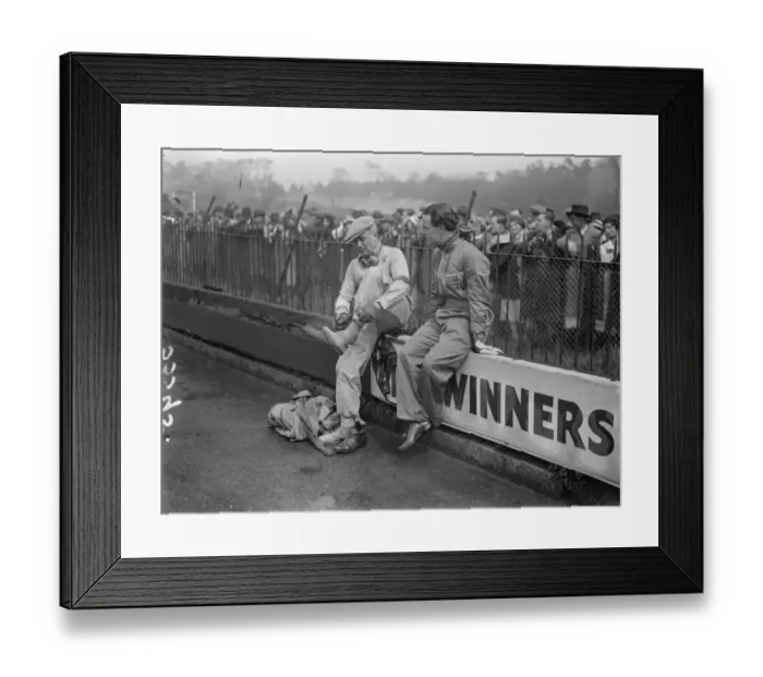 Framed Print : Whitney Straight wins international track race at Brooklands with average speed