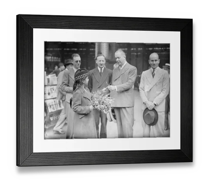 Framed Print : John Cobb And Three Other Drivers Leave London For Attempt On 19 Records. For British Framed Print : John Cobb And Three Other Drivers Leave London For Attempt On 19 Records. For British