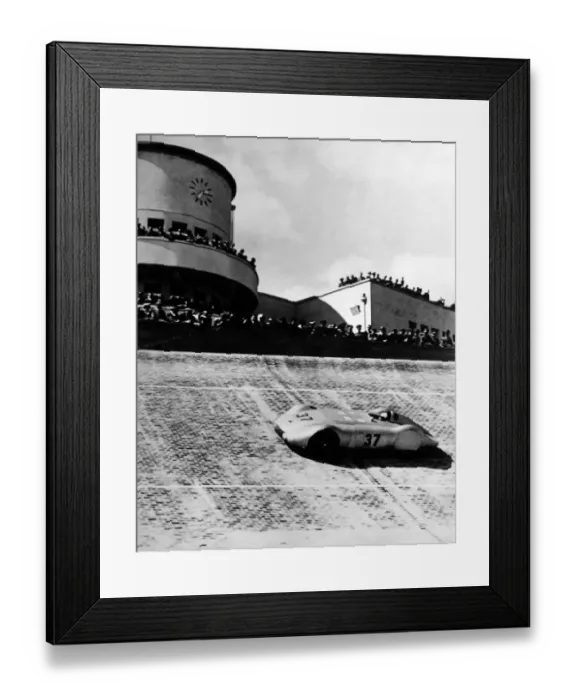 Framed Print : Hermann Lang in his Mercedes-Benz, winner of the International Avus-Rennen