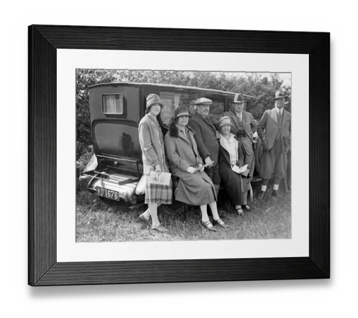 Framed Print : Avon Valley Coursing Club meet at Downton, Hampshire. Mrs Roland Rank, Mrs Barclay Ellis Framed Print : Avon Valley Coursing Club meet at Downton, Hampshire. Mrs Roland Rank, Mrs Barclay Ellis