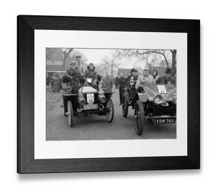 Framed Print : Passenger in this 1904 Wolsely in the London to Brighton. Veteran Cars all manufactured Framed Print : Passenger in this 1904 Wolsely in the London to Brighton. Veteran Cars all manufactured