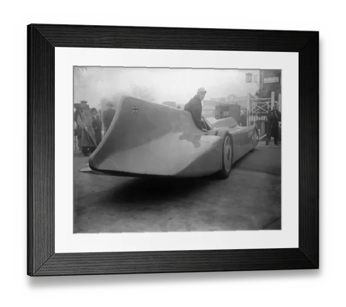 Framed Print : Sir Malcolm Campbells new Bluebird. First appearance at Brooklands. 9 January 1935 Framed Print : Sir Malcolm Campbells new Bluebird. First appearance at Brooklands. 9 January 1935