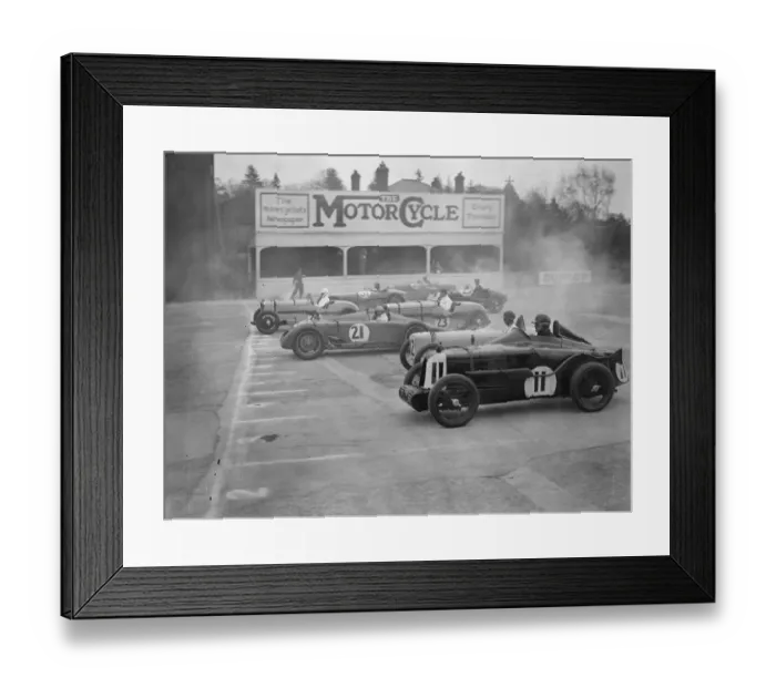 Framed Print : Race for British Empire trophy at Brooklands. Many famous British racing drivers Framed Print : Race for British Empire trophy at Brooklands. Many famous British racing drivers