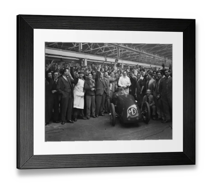 Framed Print : G E T Eyston prepares for attack on world speed record for baby cars at Pendine Sands