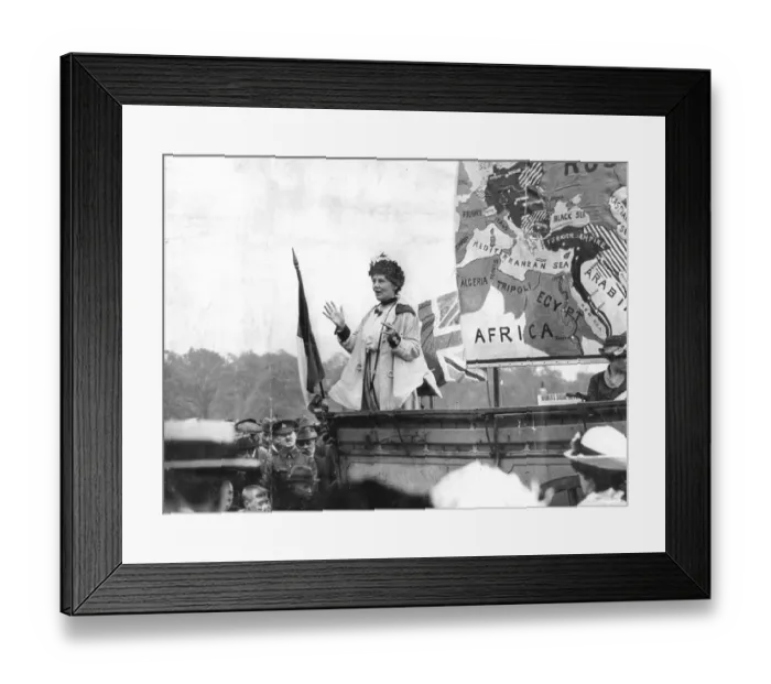 Framed Print : Emmeline Pankhurst, speaking at Hyde Park London - May 1917