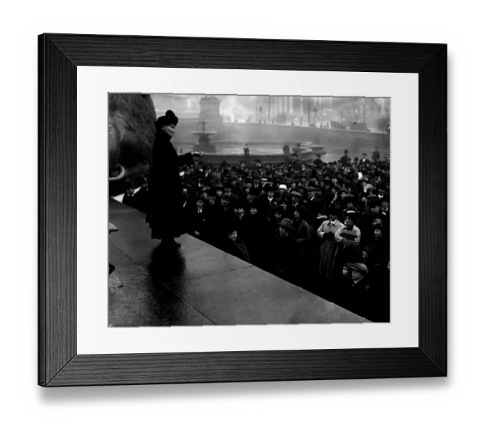 Framed Print : Mrs Pankhurst Adressing a meeting in Trafalgar Square 17th February 1917 Framed Print : Mrs Pankhurst Adressing a meeting in Trafalgar Square 17th February 1917
