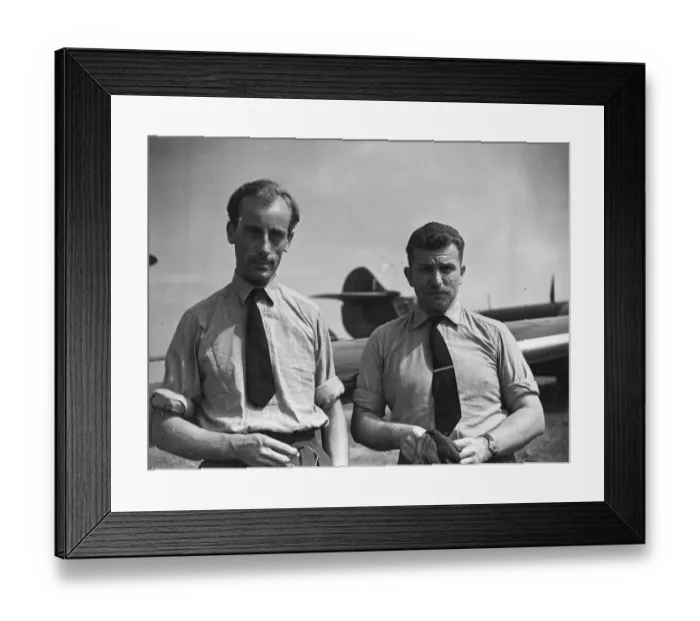 Framed Print : New airspeed record bid. The RAFs new bid to break the world airspeed record (606 mph Framed Print : New airspeed record bid. The RAFs new bid to break the world airspeed record (606 mph