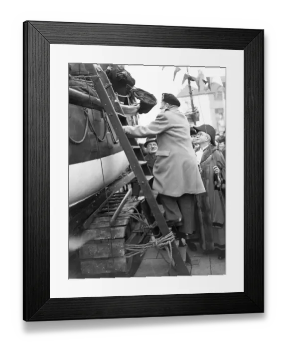 Framed Print : When field Marshal Viscount Montgomery of Alamein received the freedom of Hastings