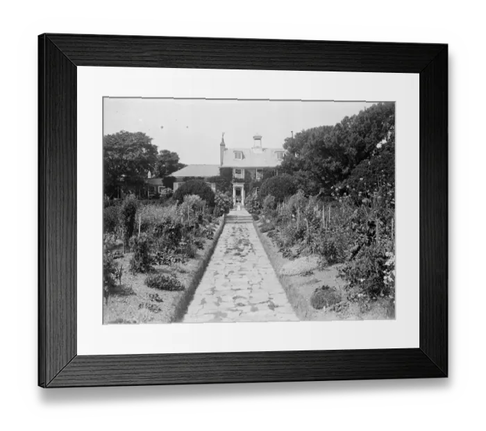 Framed Print : Sir Sidney Grevilles old world manor house at Hove. One of the picturesque garden paths Framed Print : Sir Sidney Grevilles old world manor house at Hove. One of the picturesque garden paths