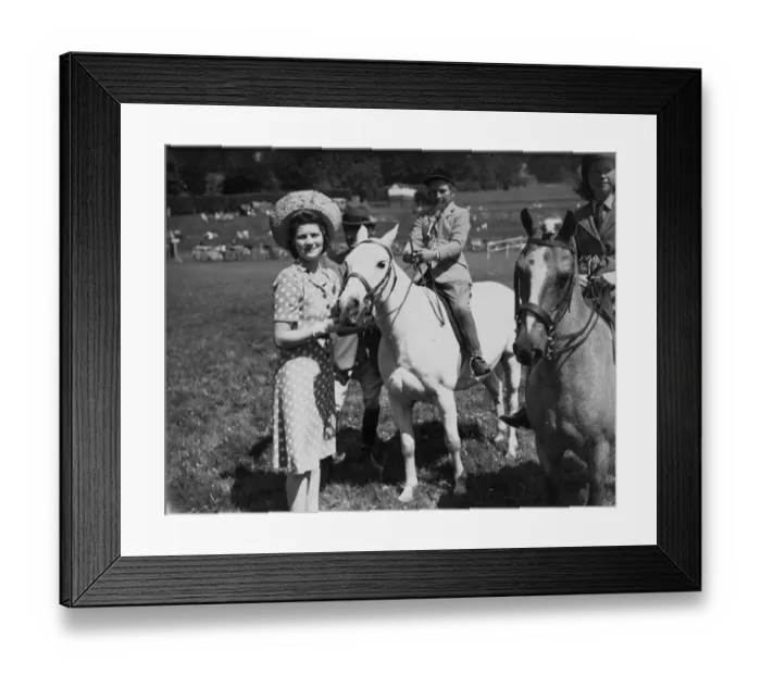 Framed Print : Mary Churchill, judges at Hastings horse show. Miss Mary Churchill, youngest daughter Framed Print : Mary Churchill, judges at Hastings horse show. Miss Mary Churchill, youngest daughter