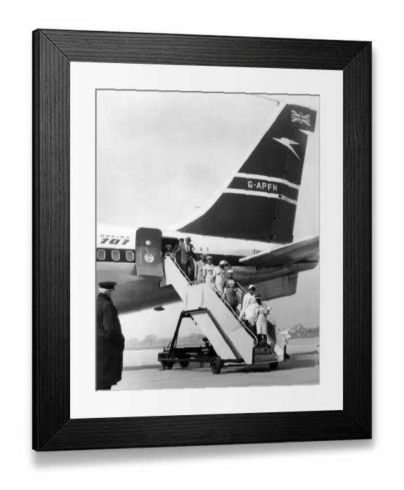 Framed Print : Chartered Boeing 707 jet airliners are flying in hundreds of coloured immigrants Framed Print : Chartered Boeing 707 jet airliners are flying in hundreds of coloured immigrants