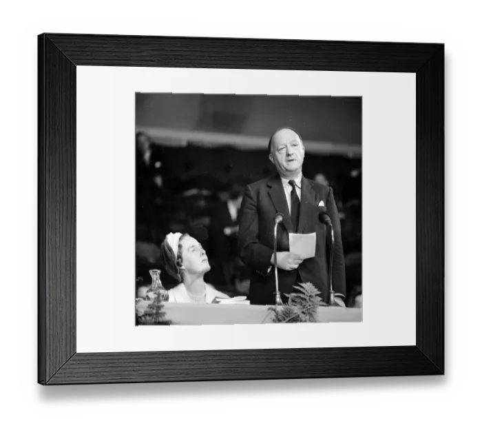 Framed Print : Brighton, Sussex : Mrs Mollie Butler (left ) wife of Britains former Foreign Secretary Framed Print : Brighton, Sussex : Mrs Mollie Butler (left ) wife of Britains former Foreign Secretary