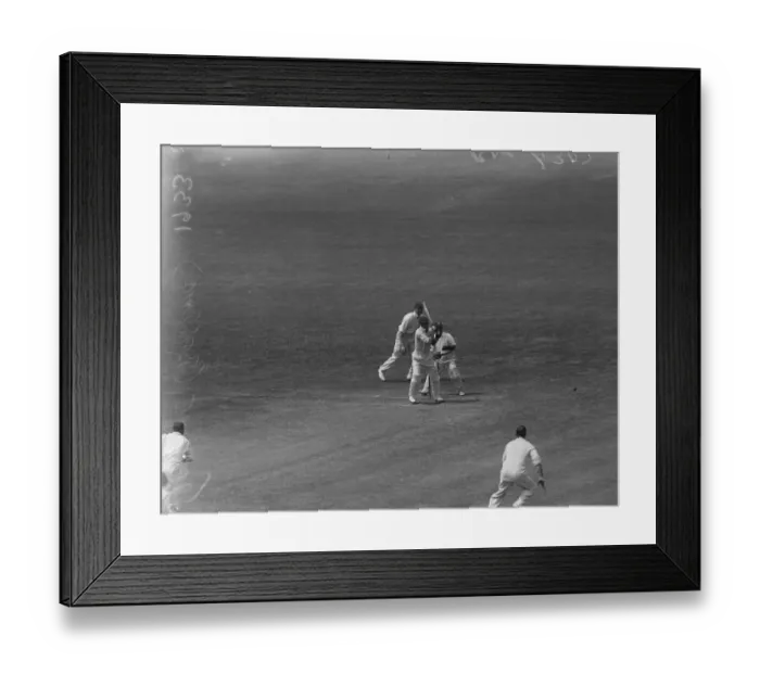 Framed Print : Surrey batsman, Douglas Jardine batting against Sussex, in their 3 day couty championship match Framed Print : Surrey batsman, Douglas Jardine batting against Sussex, in their 3 day couty championship match