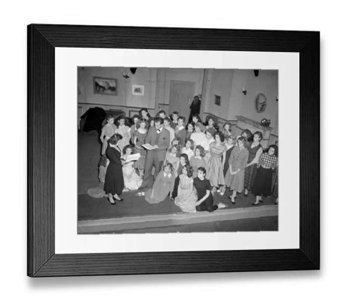 Framed Print : 16-year-old Roberta Woolley from Littlehampton, Sussex recited Wendys part in J