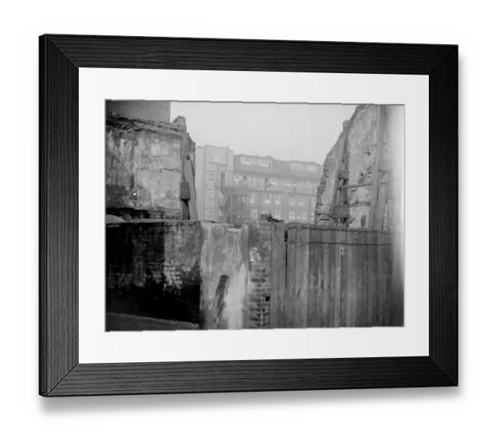 Framed Print : Demolition & reconstruction in Wapping, London Framed Print : Demolition & reconstruction in Wapping, London