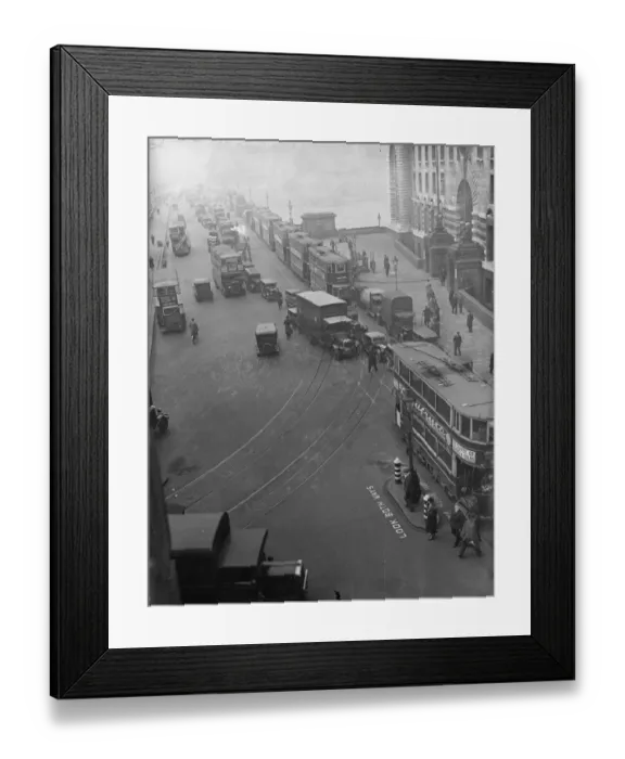 Framed Print : Westminster Bridge, London, traffic hold up. 14 January 1935
