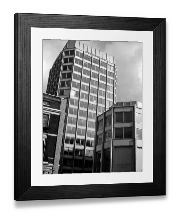 Framed Print : London Economist Building St James Street
