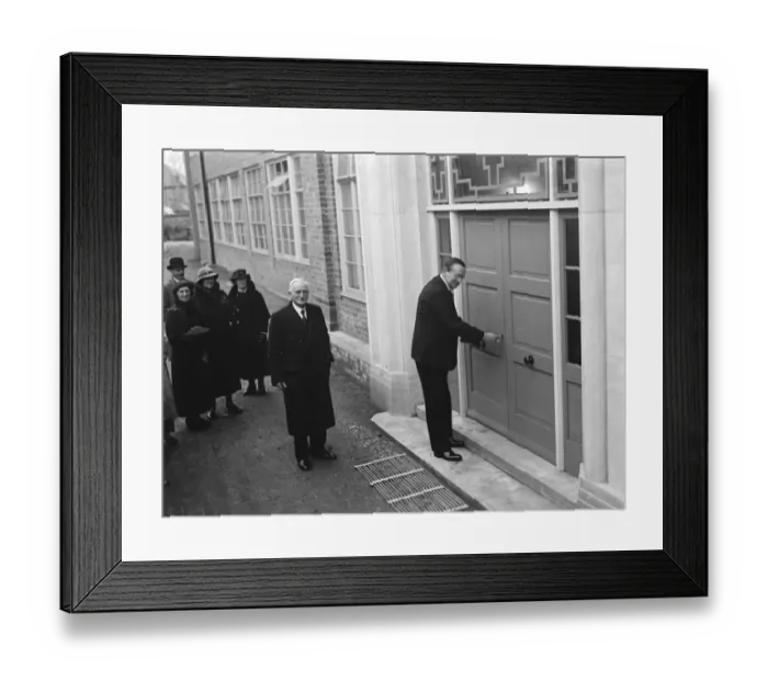 Framed Print : The new wing at Eltham College which was opened by the Marquess of Lothian. Here Framed Print : The new wing at Eltham College which was opened by the Marquess of Lothian. Here