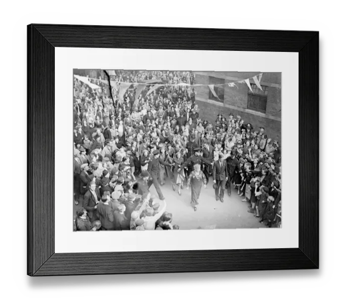 Framed Print : Duke of Kent visits Battersea Settlement. The Duke of Kent visited the Katherine Framed Print : Duke of Kent visits Battersea Settlement. The Duke of Kent visited the Katherine