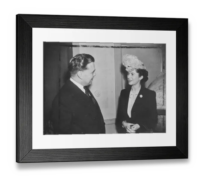Framed Print : Butlin Building, 439 Oxford Street, London, has been opened as the headquarters of Framed Print : Butlin Building, 439 Oxford Street, London, has been opened as the headquarters of