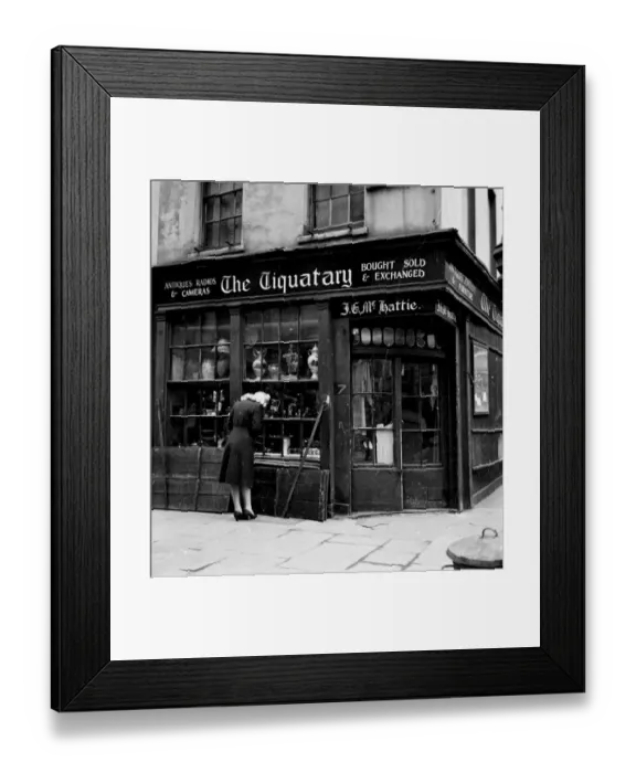 Framed Print : [no caption, date or location]
